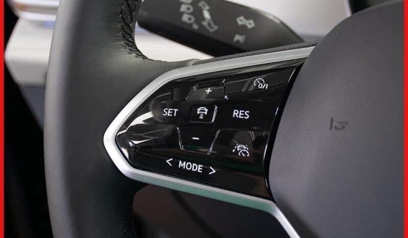 
								Volkswagen Electric ID.6 PRO كامل									